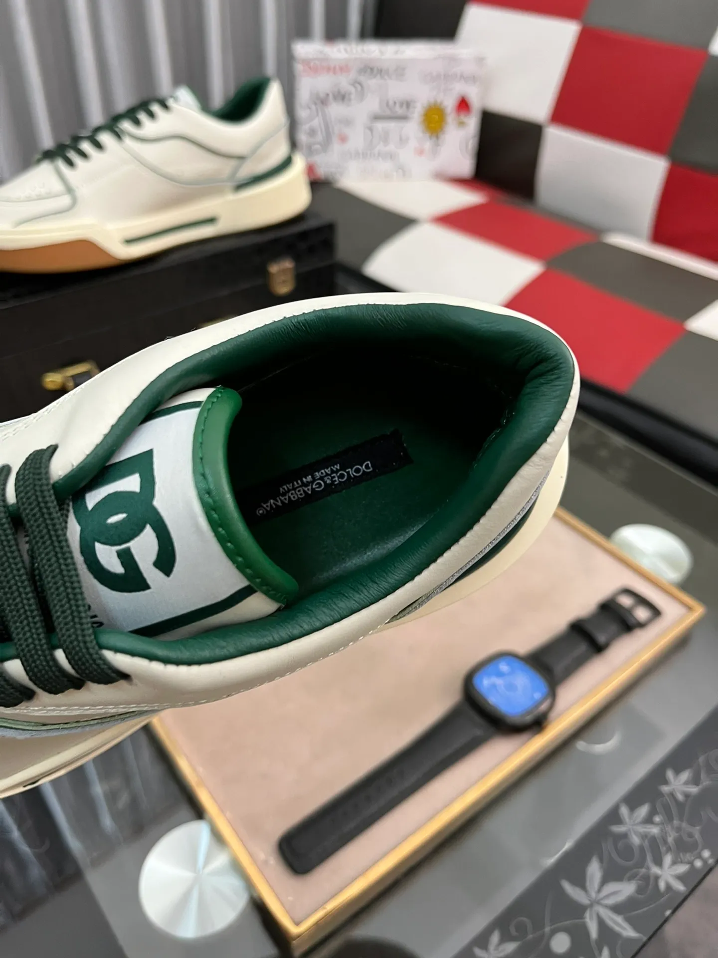 Men's shoes 💰480⌚️⌚️【DG～】Men's casual shoes are on sale simultaneously in 2022z cabinets 🔷Multiple colors🔜Handmade upper with graffiti fabric ➕Genuine leather lining, comfortable and breathable, sole: original comfortable handmade graffiti wear-resistant outsole, ⚠️real thing📱photography🎬the real thing is better. Code number 38-445⃣️Color optional